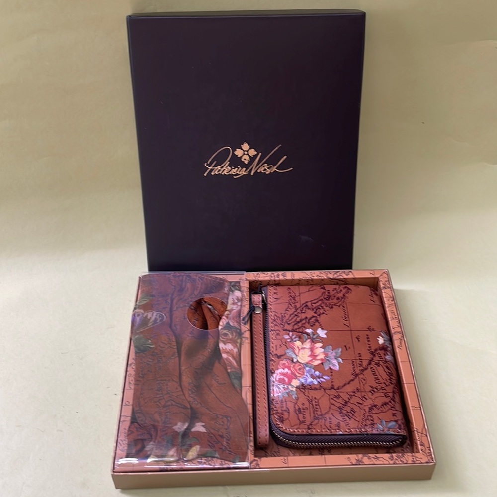 New Patricia Nash wristlet/scarf boxed set